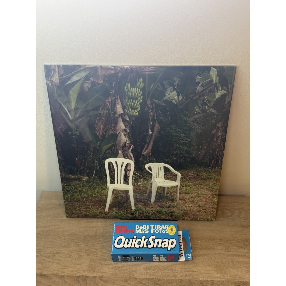 Bad Bunny - DTMF - DEBI TIRAR MAS FOTOS - Vinyl BRAND NEW SEALED & Camera